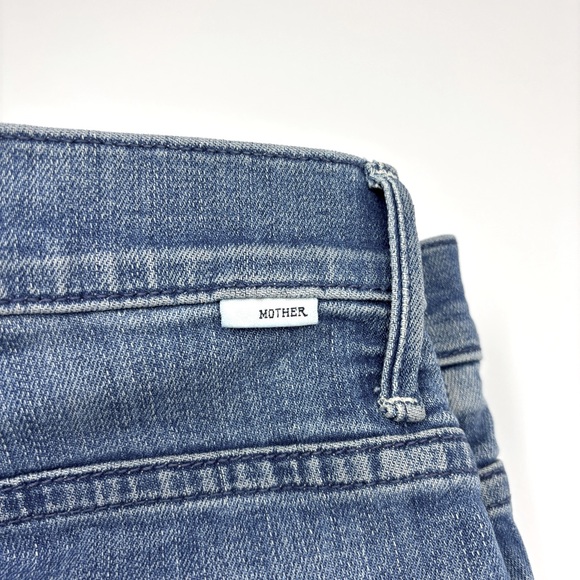 MOTHER High Rise The Swooner Ankle Slice Jeans in I Wet My Plants Medium Wash - Picture 13 of 13